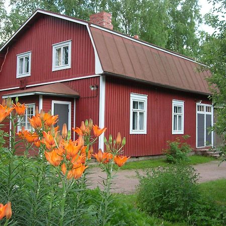 Portaan Nahkurinverstas Porras エクステリア 写真