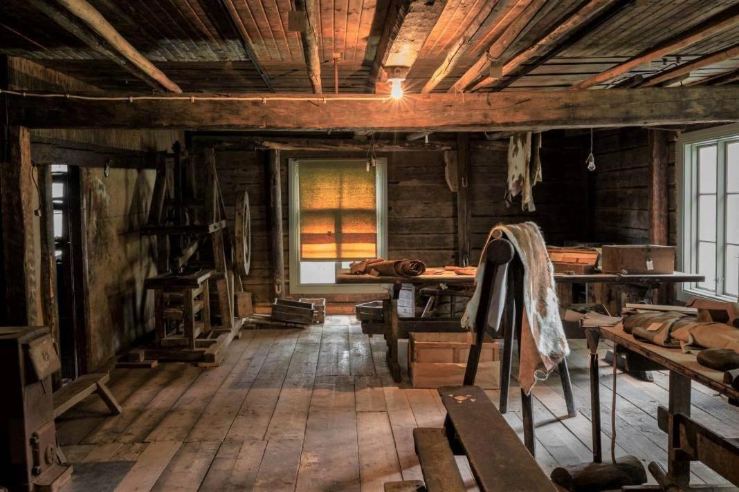 Portaan Nahkurinverstas Porras エクステリア 写真