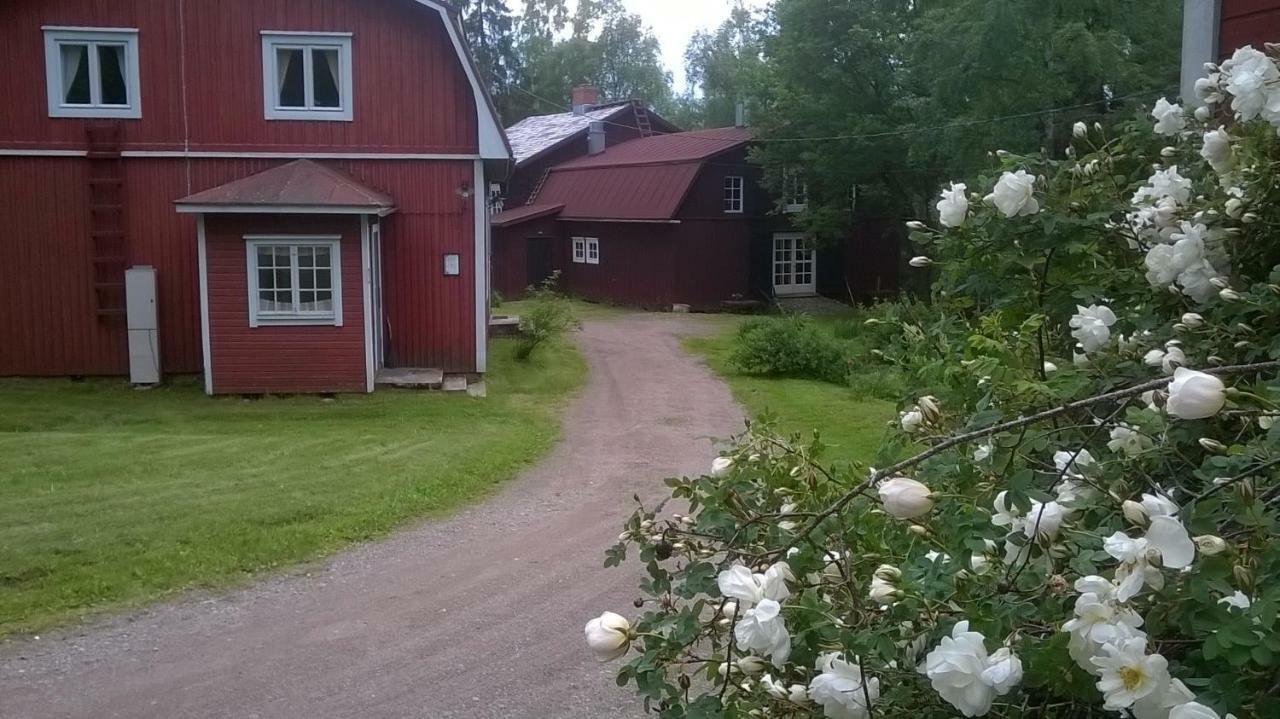 Portaan Nahkurinverstas Porras エクステリア 写真